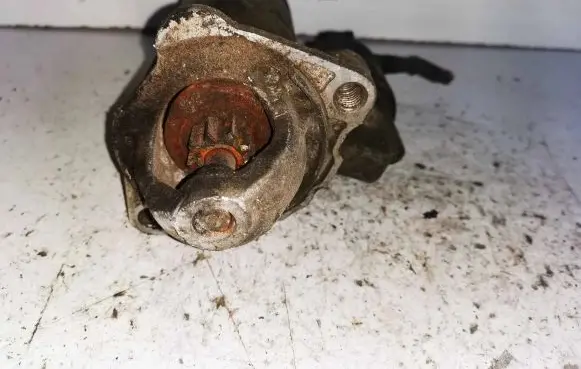 Volkswagen PASSAT B5.5 Starter motor 06B211025 028309