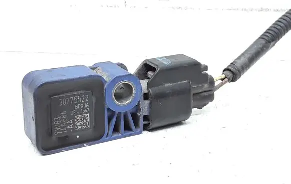 Volvo V50 Airbag deployment crash/impact sensor 30775522