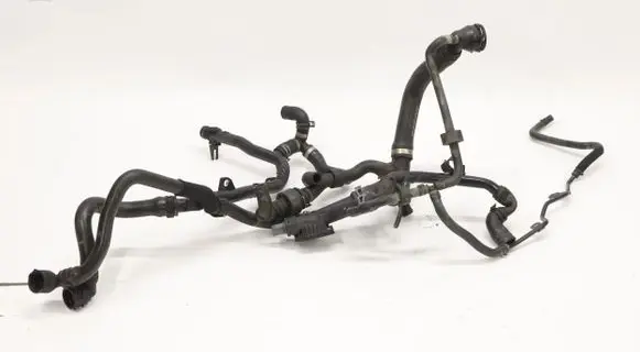 Volkswagen PASSAT B7 Engine coolant pipe/hose 3AA122101G