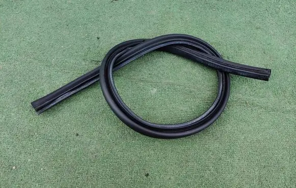 Audi Q3 F3 Engine compartment rubber 8S0823723A