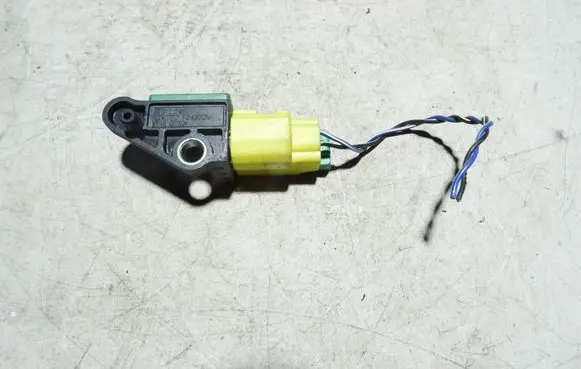 Volkswagen PASSAT B7 Airbag deployment crash/impact sensor 391229