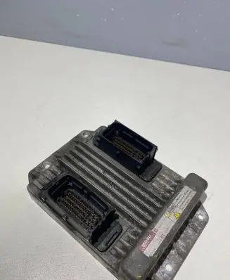 Opel Combo C Engine control unit/module 98021570 8980215701 1125000214
