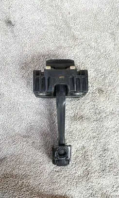 BMW 3 E90 E91 Rear door check strap stopper 51227176808