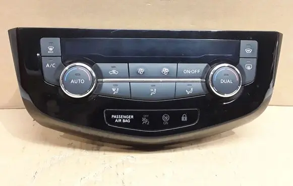 Nissan Qashqai Climate control unit 275004EA1A