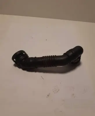Volkswagen PASSAT B6 Breather hose/pipe 03G103493D
