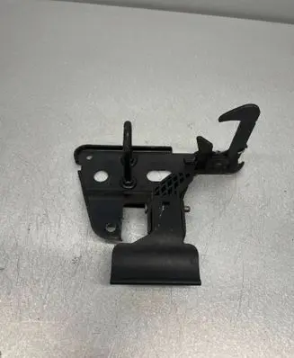 Audi A6 S6 C6 4F Engine bonnet/hood lock/latch loop/hook 4F0823480