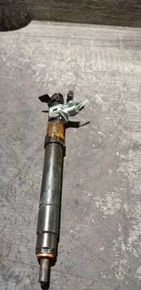 Ford Mondeo MK IV Fuel injector 9686191080