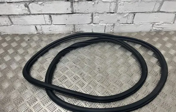 Front door rubber seal