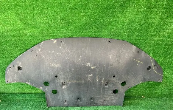 Tesla Model S Engine splash shield/under tray