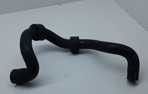 Mercedes-Benz C W204 Engine coolant pipe/hose A2048302196