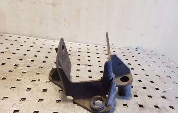 Mazda 6 Gearbox mounting bracket