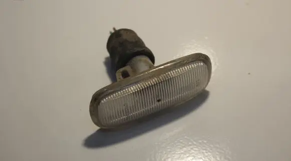Audi A4 S4 B5 8D Front fender indicator light 5099