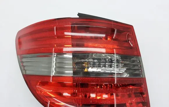 Mercedes-Benz B W245 Rear/tail lights A1698202564