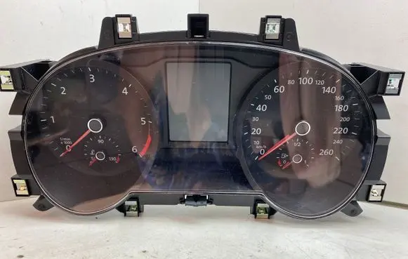 Volkswagen PASSAT B8 Speedometer (instrument cluster) 3G0920751