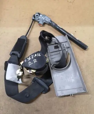 Renault Scenic II - Grand scenic II Front seatbelt 8200309209