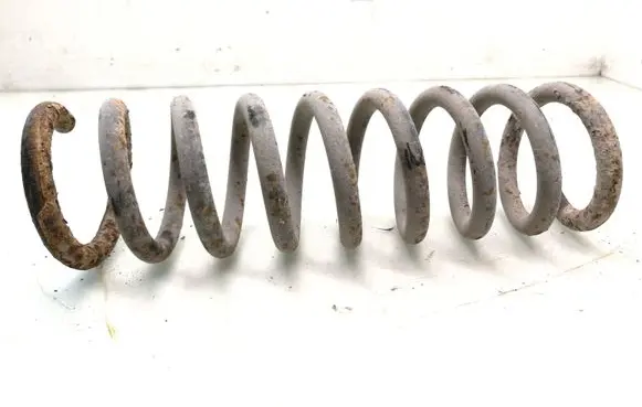 Mercedes-Benz C W202 Rear coil spring