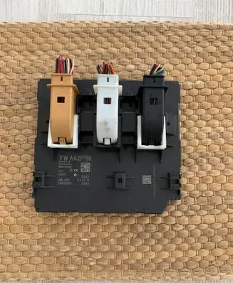 Volkswagen Touran II Comfort/convenience module 5K0937084K BCMPQ35 5WK50501A