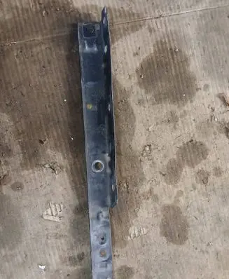 Renault Talisman Fender mounting bracket 631434002R