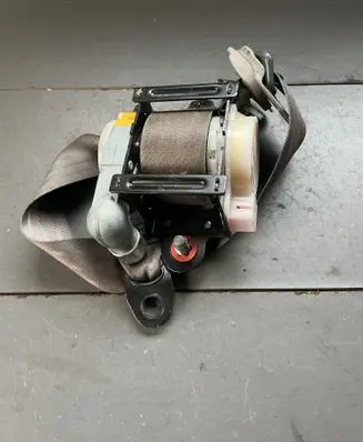 KIA Rio Front seatbelt 5587stw08