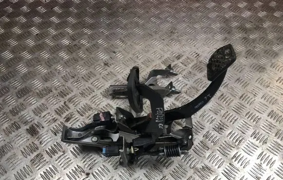 Subaru Forester SH Pedal assembly 