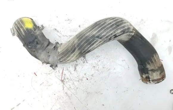 Volvo XC70 Intercooler hose/pipe 30792545