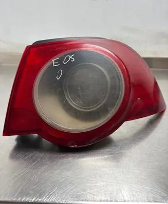 Volkswagen Eos Rear/tail lights 1Q0945258A