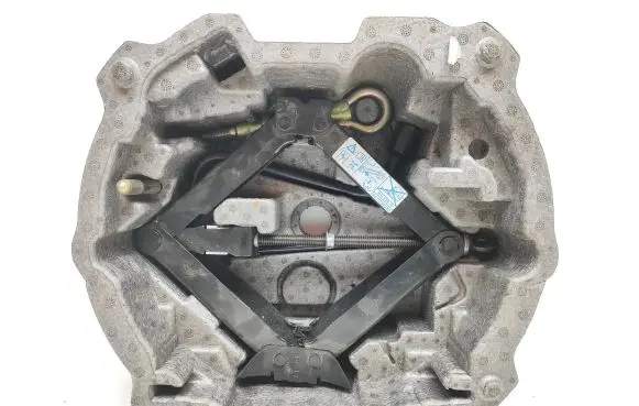 Peugeot 407 Tool set 9653687080 1A244207