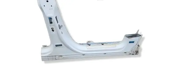 Mercedes-Benz CLA C118 X118 Front sill (body part) 