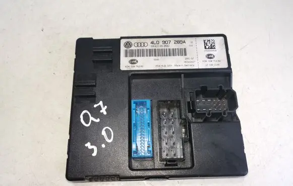 Audi Q7 4L Comfort/convenience module 4L0907289A 4L0910289D