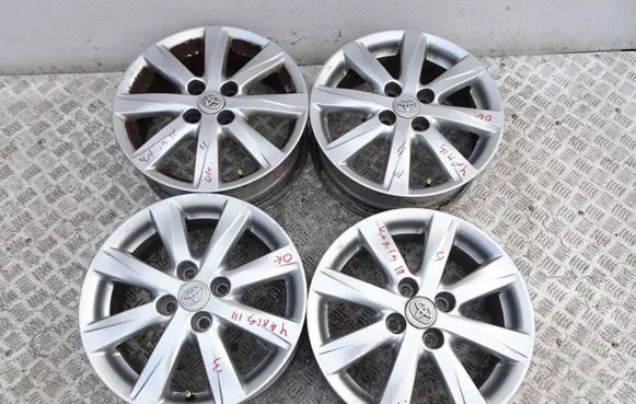 Toyota Yaris R15 alloy rim 426110D610