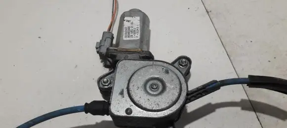 Peugeot 406 Rear door window regulator motor 9636619480