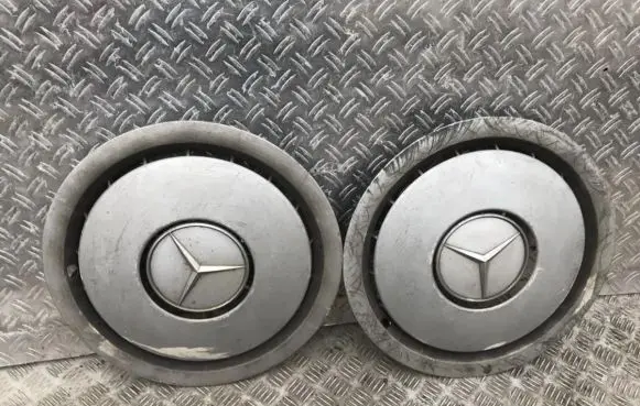 Mercedes-Benz E W124 R15 wheel hub/cap/trim 2pcs 1244010424