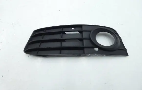 Audi A4 S4 B8 8K Front fog light trim/grill 8K0807681A