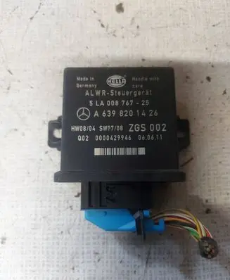 Mercedes-Benz Vito Viano W639 Light module LCM A6398201426 5LA00876725