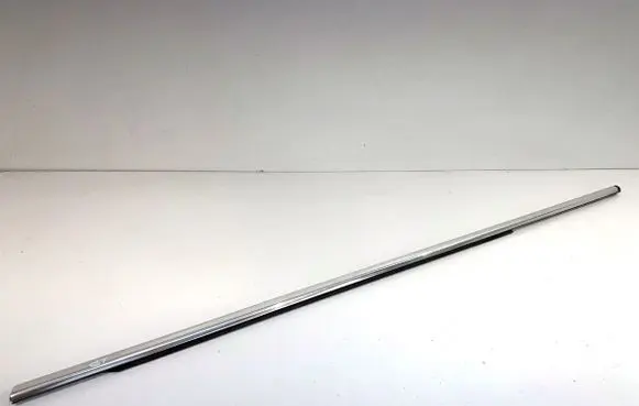 Peugeot 508 Front door windshield rail 