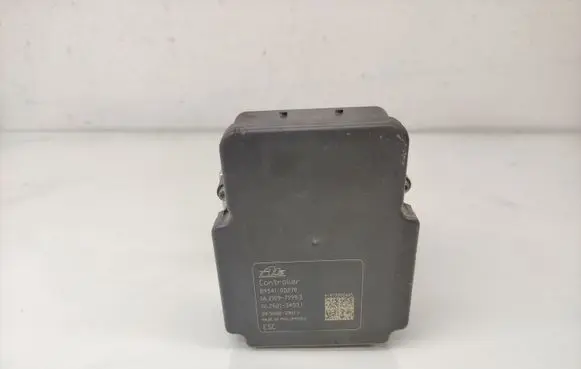 Toyota Yaris ABS Pump 895410D270 445400D030