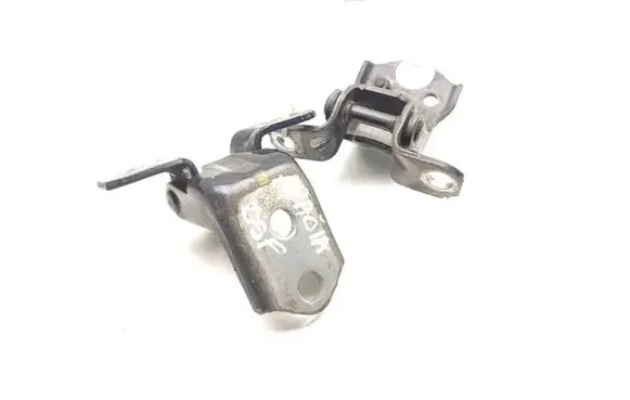 Ford Ranger Front door lower hinge 