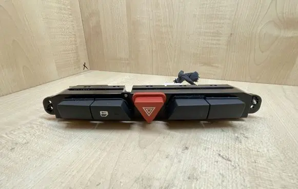 KIA Ceed Hazard light switch 937001H900 937001H910 202006754