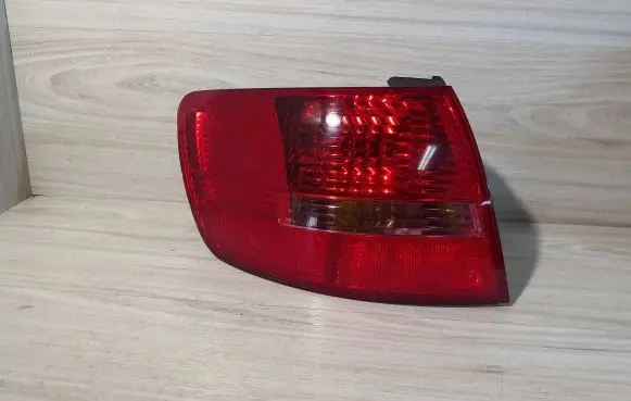Rear/tail lights