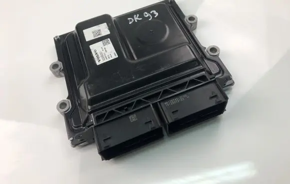 Volvo V60 Engine control unit/module 32253221