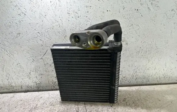 Air conditioning (A/C) radiator (interior)
