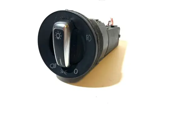 Volkswagen Polo IV 9N3 Light switch 6R0941531F