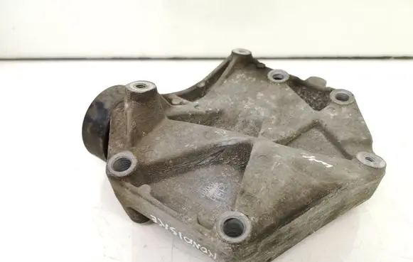 Opel Zafira B A/C compressor mount bracket 55191339 428702815 FGP