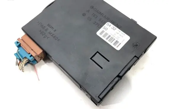 Mercedes-Benz ML W163 Central body control module A1635455432
