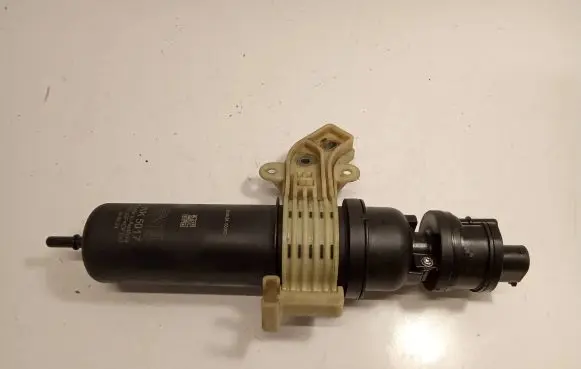 BMW 5 G30 G31 G38 Fuel filter heater 8582273 1332