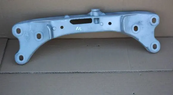 BMW 7 E38 Gearbox mounting bracket 1096212
