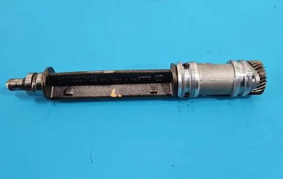 Volkswagen PASSAT B7 Balance shaft 06H103331 IMPRK1536760