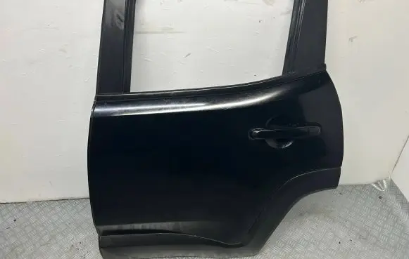 Jeep Renegade Rear door