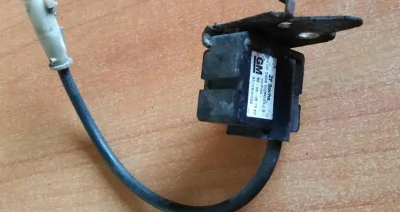 Opel Zafira B Sensor 13104286