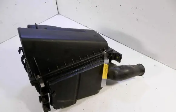 Volvo S40, V40 Air filter box 30866252